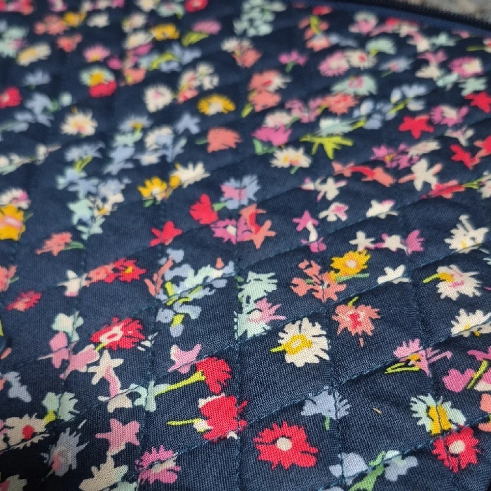 Vera Bradley Blue Floral Tablet Sleeve